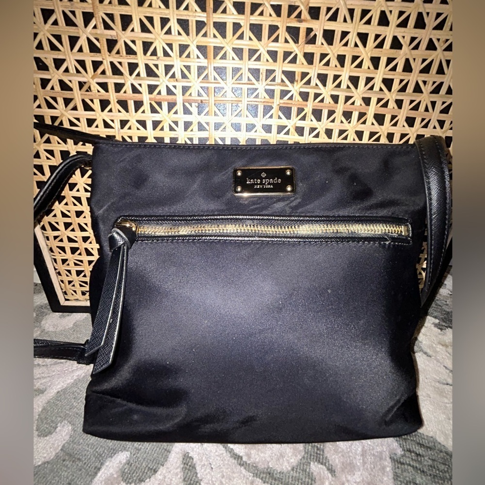 Pre Owned Kate Spade Dessi Wilson Road nylon crossbody bag - Picture 2 of 11